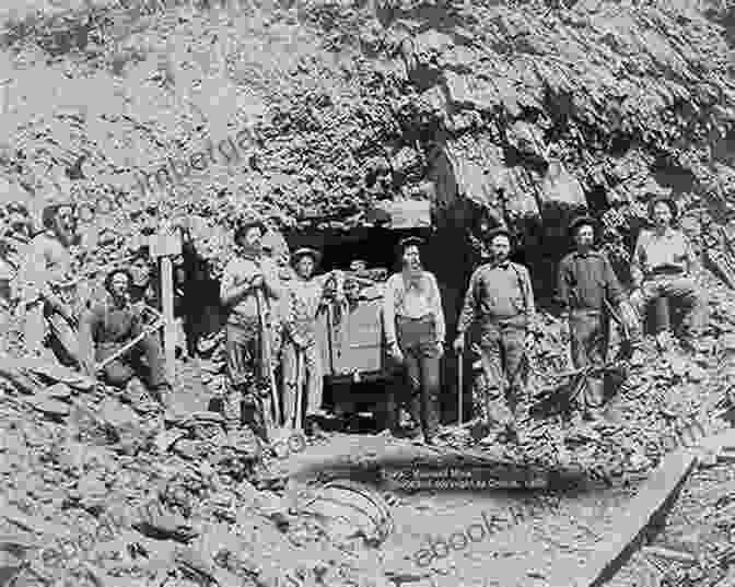 Miners Working In A Gold Mine Near Helena, Montana In The Late 1800s Helena (Images Of America) Ken Penhale