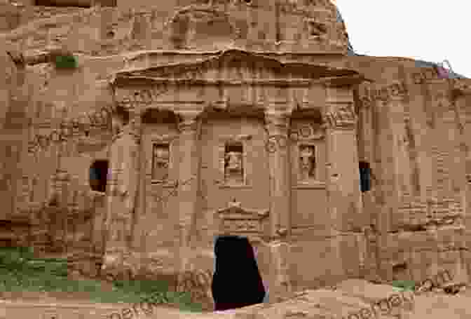 Panoramic View Of The Treasury, An Iconic Nabataean Tomb In Petra Competitive Archaeology In Jordan: Narrating Identity From The Ottomans To The Hashemites